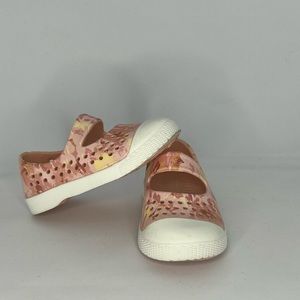 Old Navy Cutout Mary-Jane Shoes for Toddler Girls - tie dye warm size 5